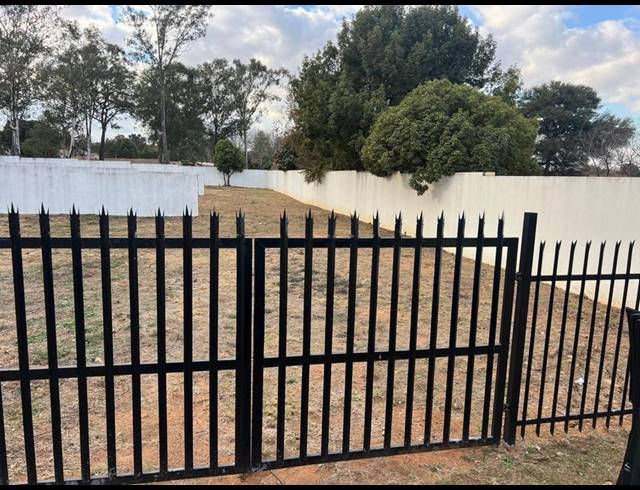 LAND FOR SALE IN GHOLFSIG